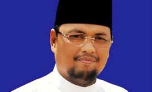 Indra Muklis Tebar Pesona Pakai Mobil Dinas
